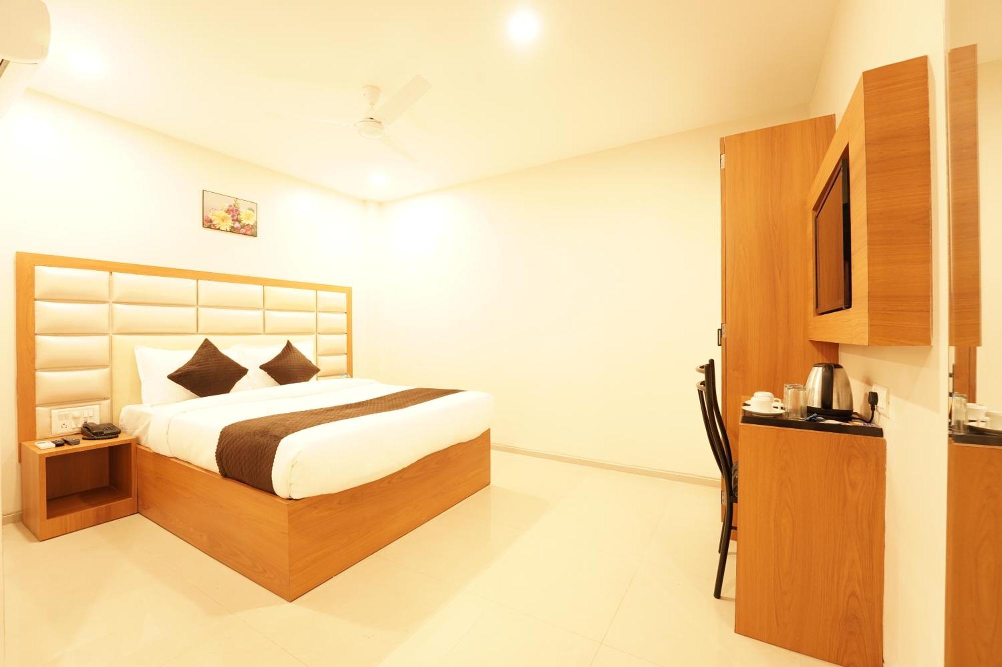 Metropolis Business Hotel Panaji Exteriör bild